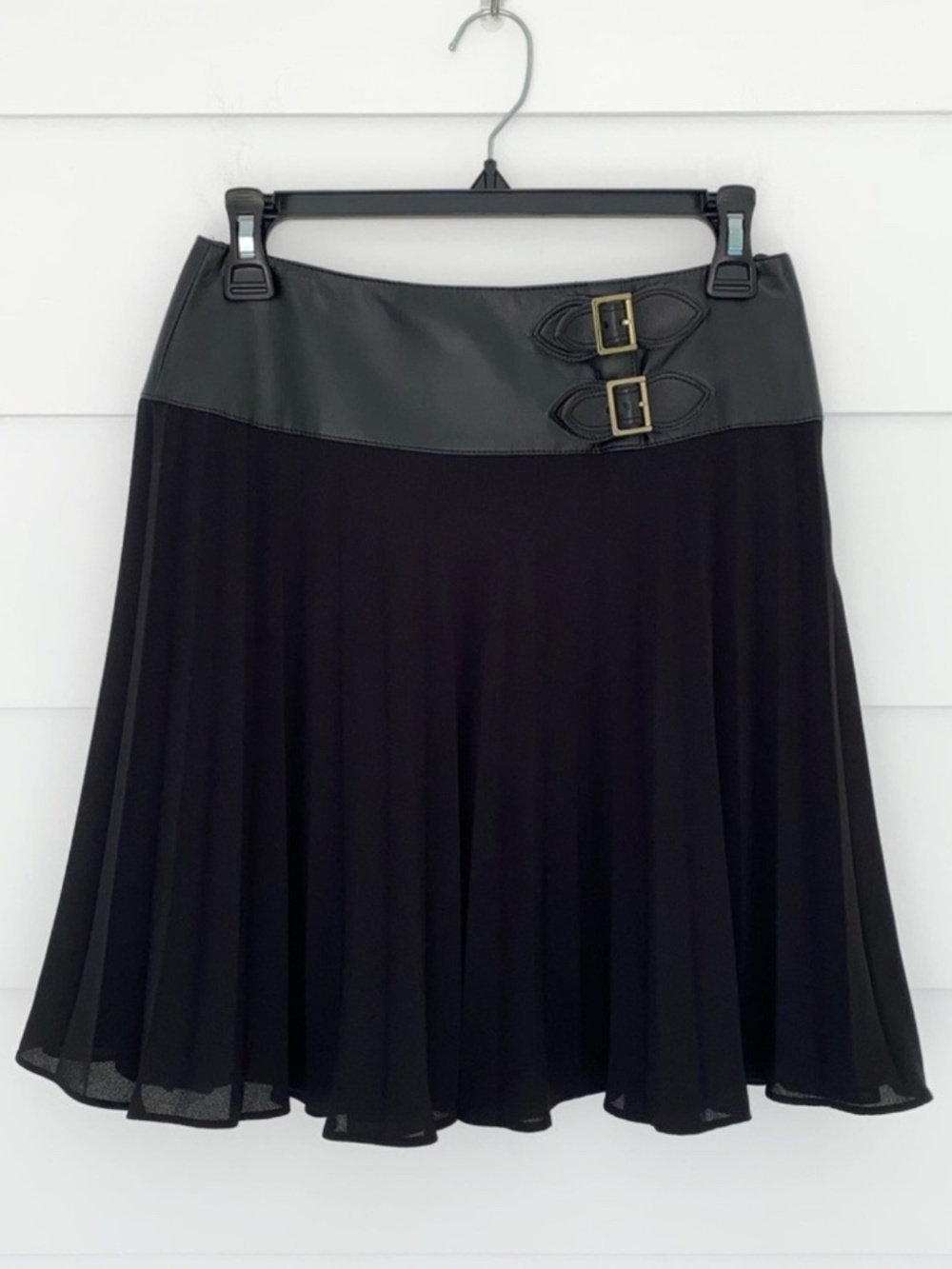 Y2K Escada Pleated Skirt with Faux Leather 34 - Picture 3 of 10